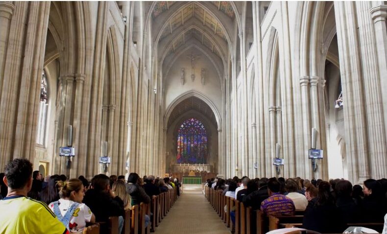 latinos in london church